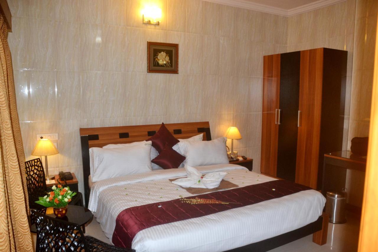 Peace Inn Chennai Zewnętrze zdjęcie