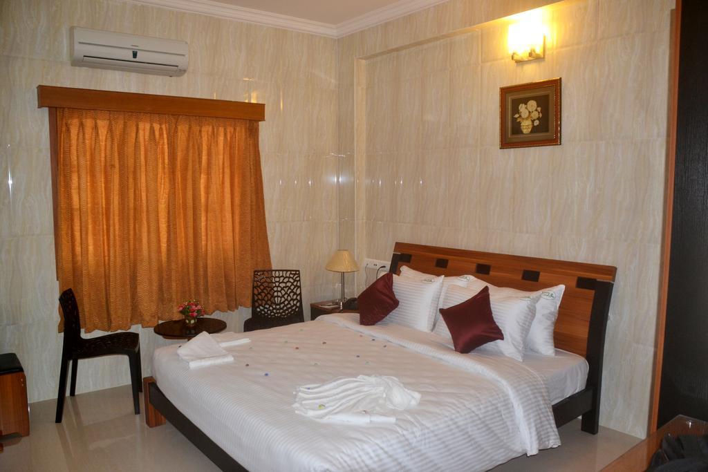 Peace Inn Chennai Zewnętrze zdjęcie