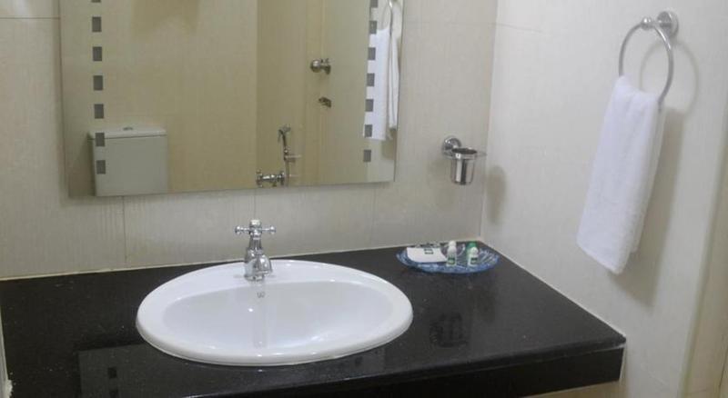Peace Inn Chennai Zewnętrze zdjęcie