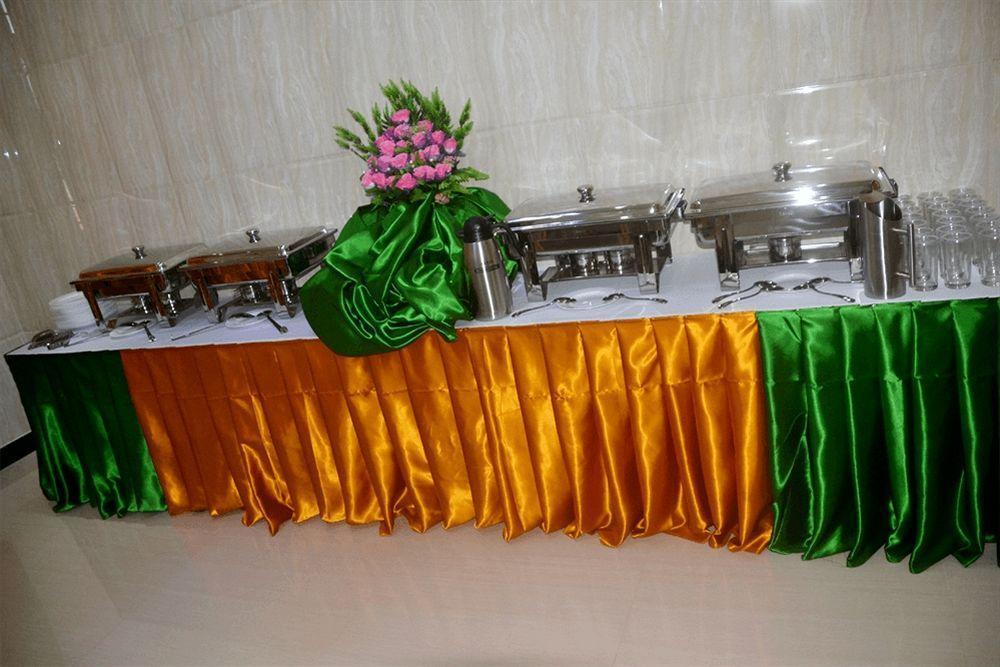 Peace Inn Chennai Zewnętrze zdjęcie