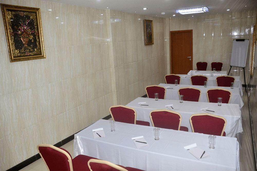 Peace Inn Chennai Zewnętrze zdjęcie