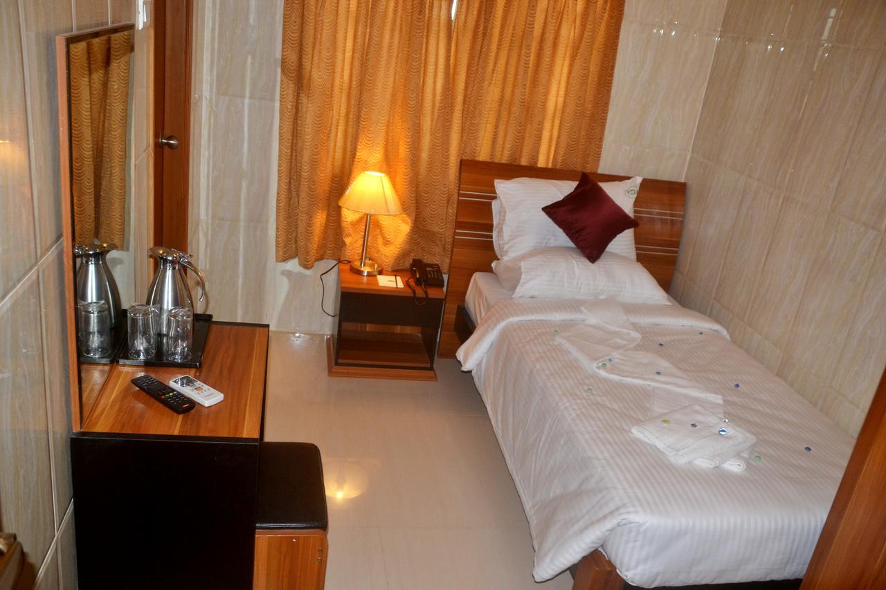 Peace Inn Chennai Pokój zdjęcie
